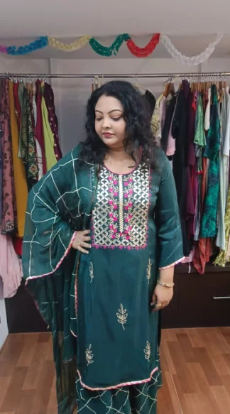 Suhani Sharara suit